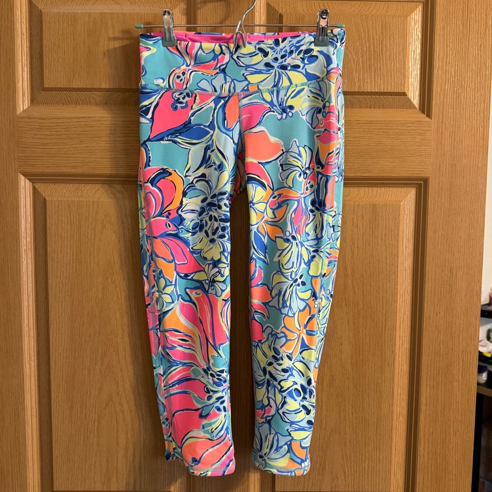 Lilly Pulitzer Blue and Pink Floral Cropped Leggings